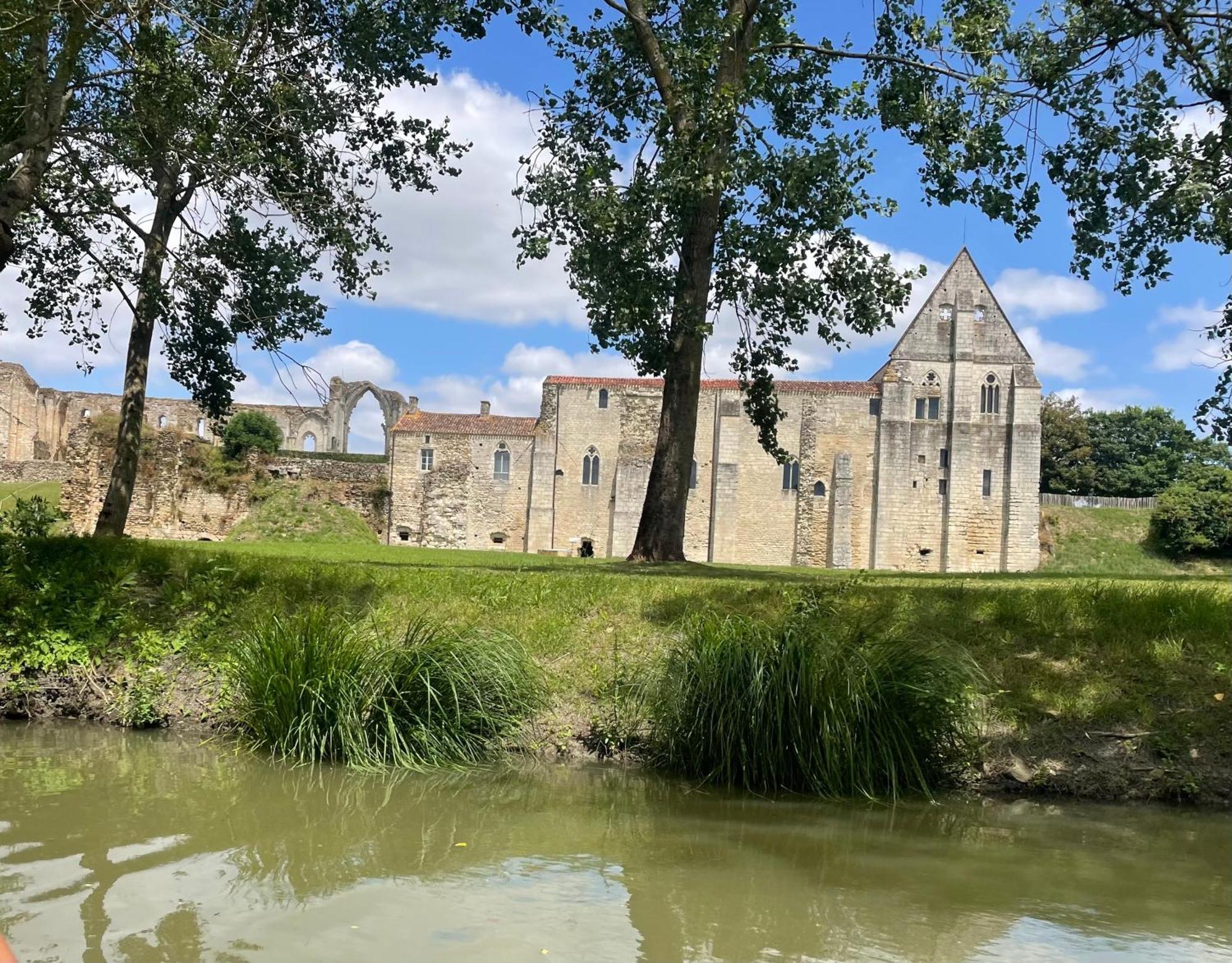 Maison De Familiale Au Coeur Du Marais Poitevin Ferienhaus Maillezais